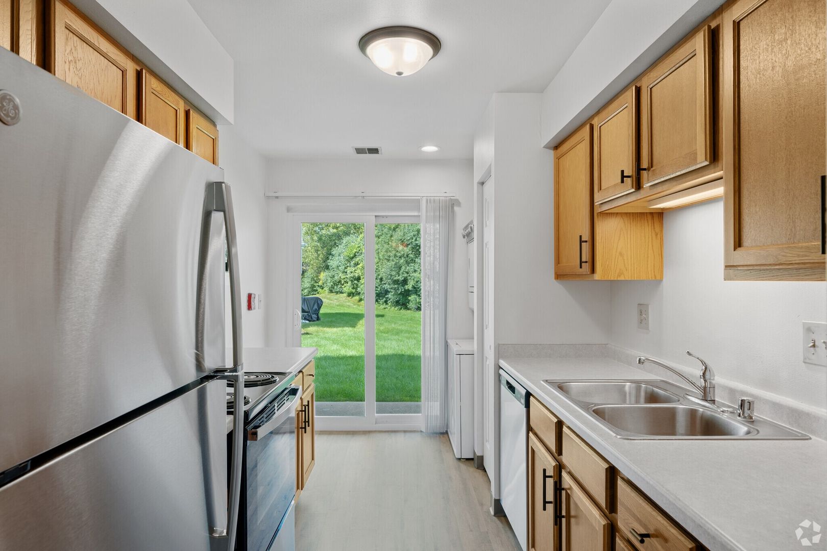 New Berlin Apartment: Hidden Creek Court