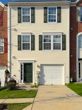 9899 Decatur 3 Bedroom 2.5 Bath – photo 1