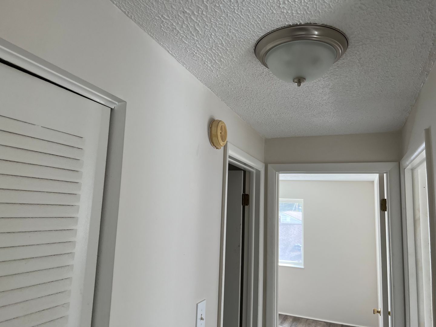 McKeesport Apartment: 687 Oneil Blvd