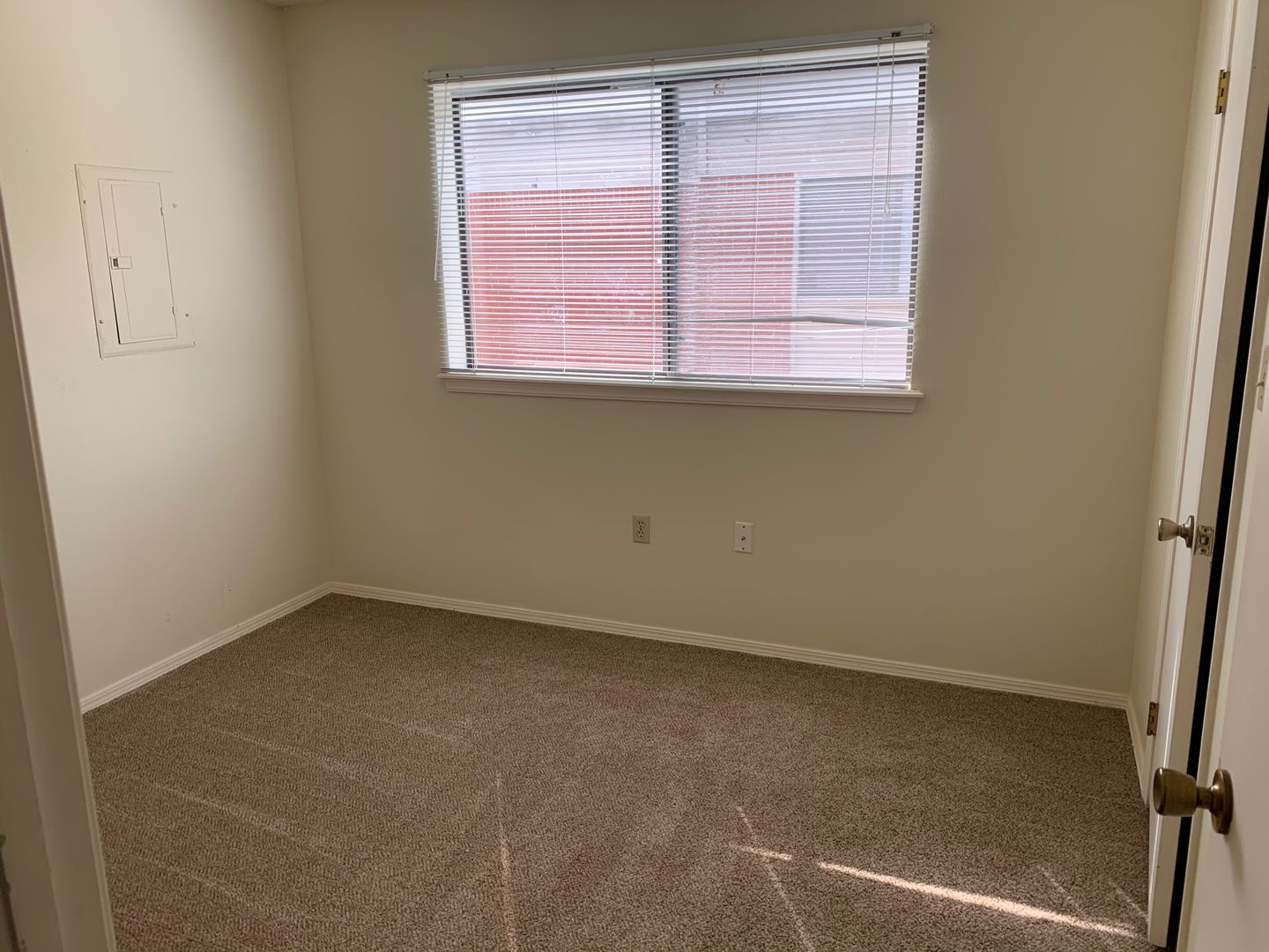 Country Grove Apartments 6 of 12