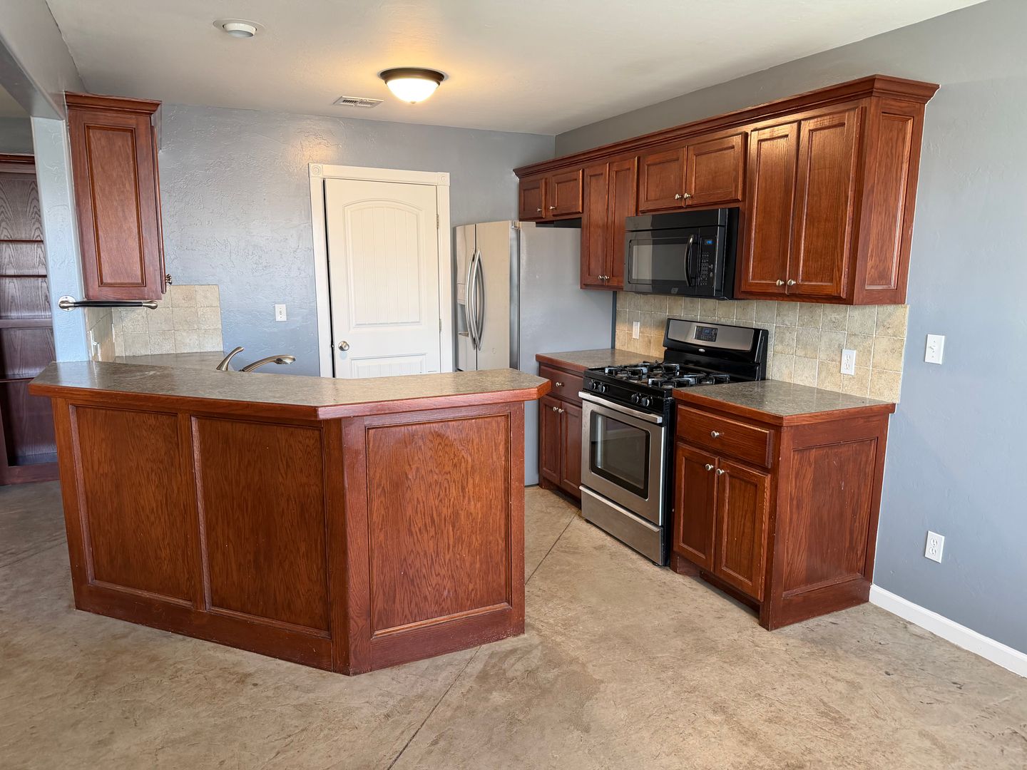 4428 Peachtree Dr. 4 of 12