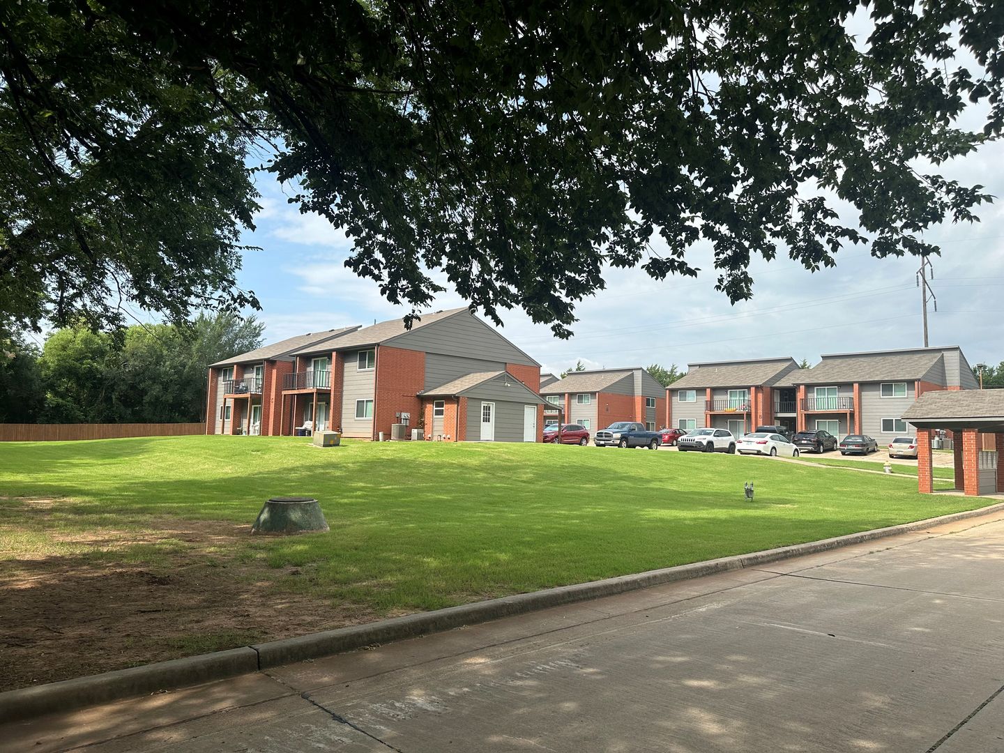 Shawnee Apartment: 4204 N. Harrison St