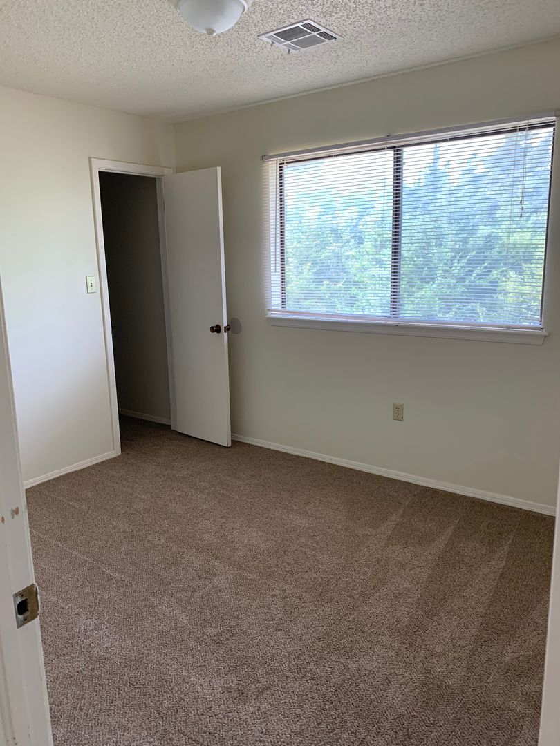 Country Grove Apartments 5 of 12