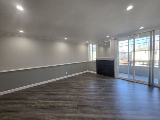 Deluxe and spacious 2+2 Apt with double access Balcony & Washer/Dryer – photo 1