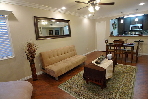 Spacious 1 Br Apt has Washer/Dryer, Stainless appliances and Washer/Dryer