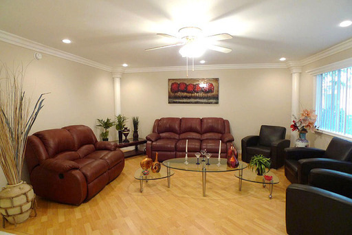 Deluxe spacious Deluxe 2+2 Apt has walk-in closet and recessed lighting – photo 1
