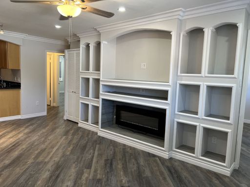 Deluxe Apt with Washer/Dryer, View, Walk-in closet & Built-in Media Center
