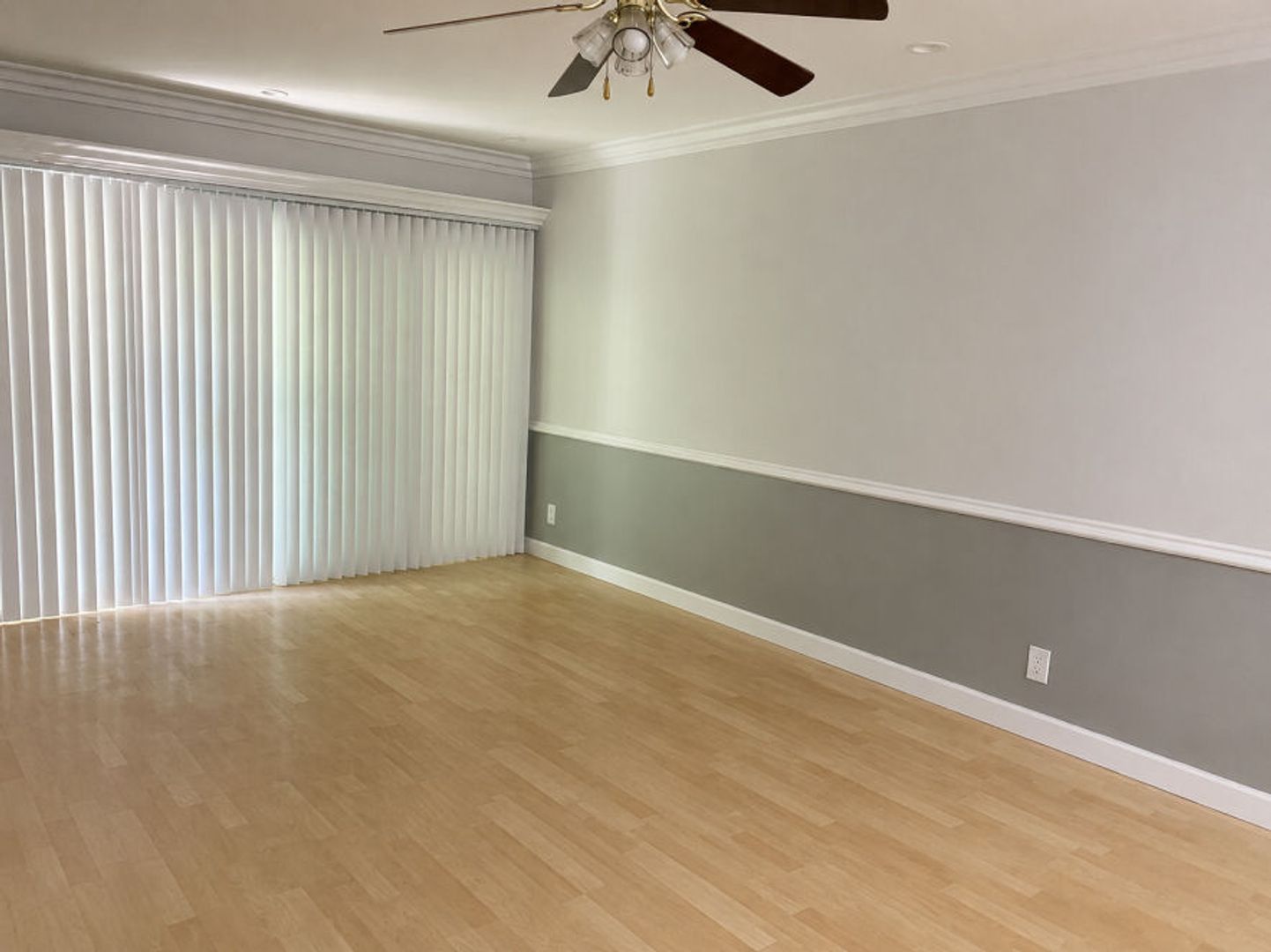 Hollywood Apartment: 1730 N. Gramercy Pl.
