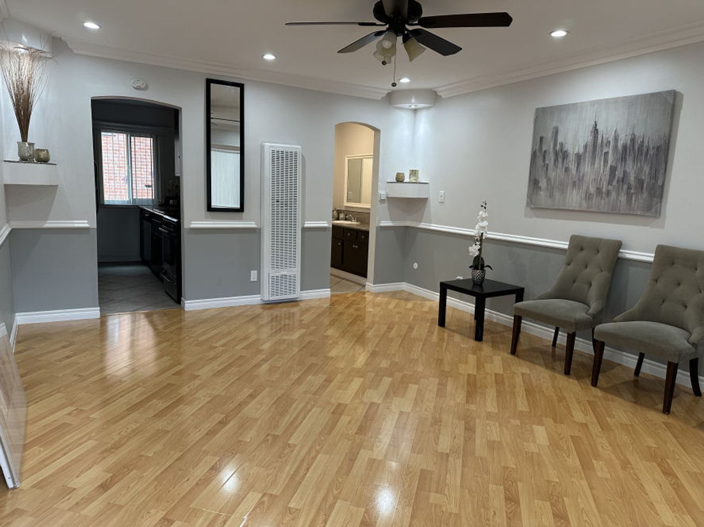 Los Angeles Apartment: 1225 N. Edgemont St.