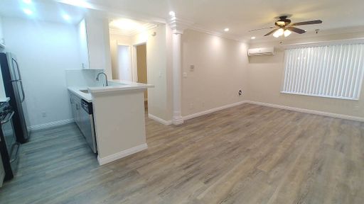 Deluxe 1 Br Apt on Beachwood Cyn has Stainless appliances & in-unit laundry – photo 1
