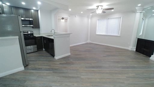 Deluxe Spacious 2+2 Apt has Fireplace, Stainless appliances & Laundry hook-ups