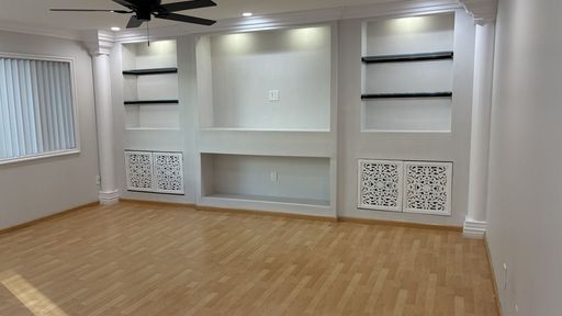 Spacious Deluxe Apt has built-in media center, walk-in closet and laundry hookups – photo 1