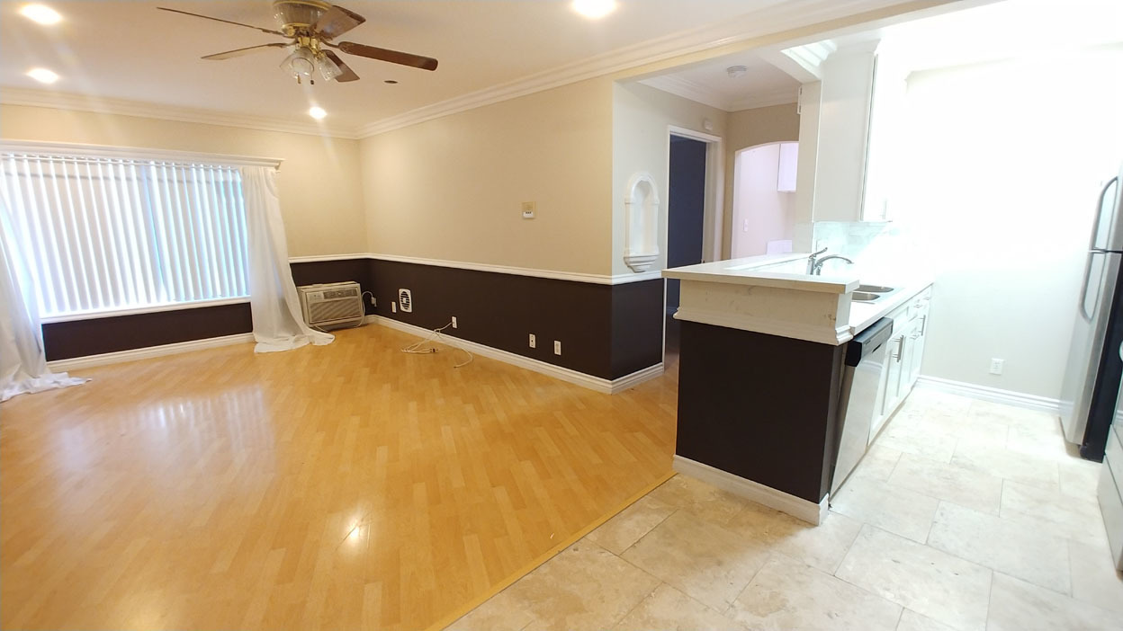 Hollywood Hills Apartment: 2020 N. Beachwood Dr.