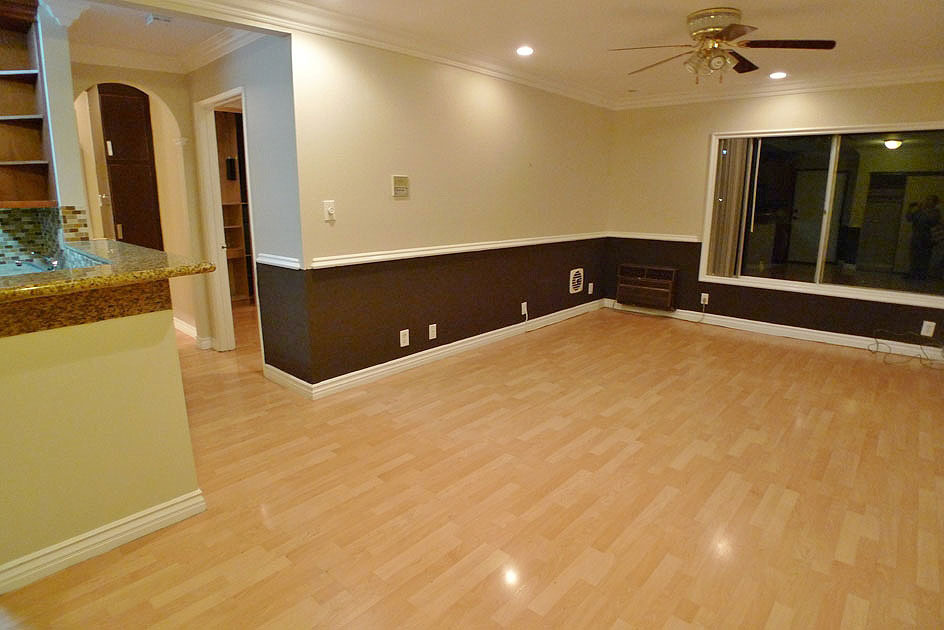 Hollywood Hills Apartment: 2020 N. Beachwood Dr.