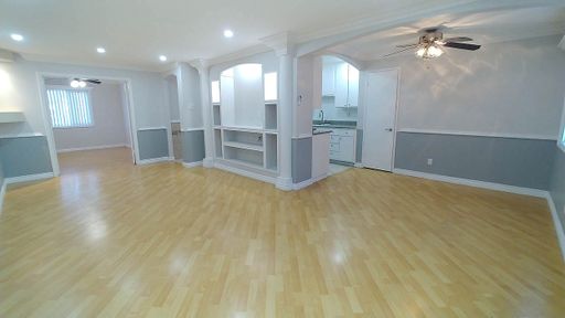 Spacious 2 Br + 1 Bath Apt has Built-in media center, Stainless appliances & Washer/Dryer hookups – photo 1