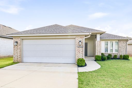 Open, Modern & Move-In Ready! Beautiful 3-Bed Piedmont Home