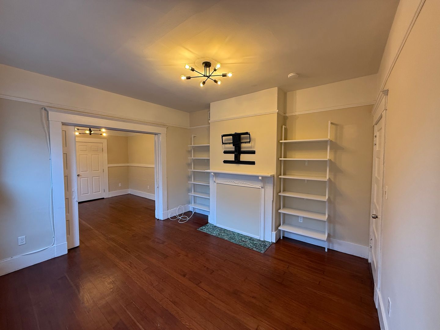 San Francisco Apartment: 2921-2923 20th Street