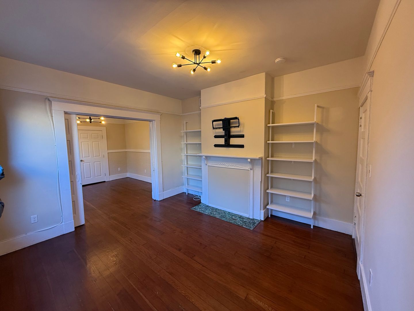 San Francisco Apartment: 2921-2923 20th Street