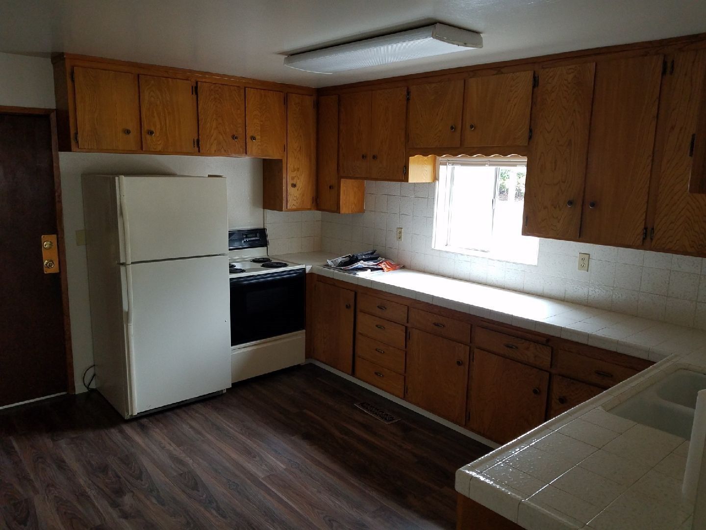 Auburn Apartment: 172-190 Racetrack Street