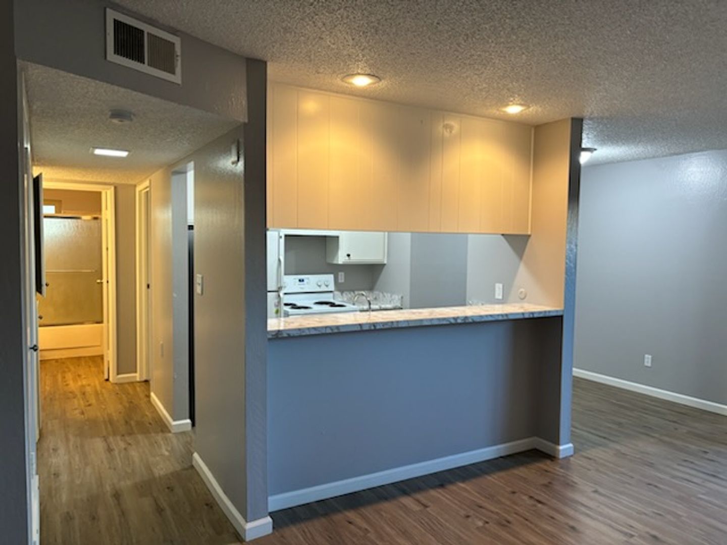 Sacramento Apartment: 3100 Jersey Way