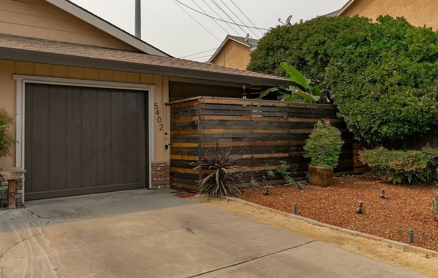 Sacramento Apartment: 5402-5404 Olympic Way