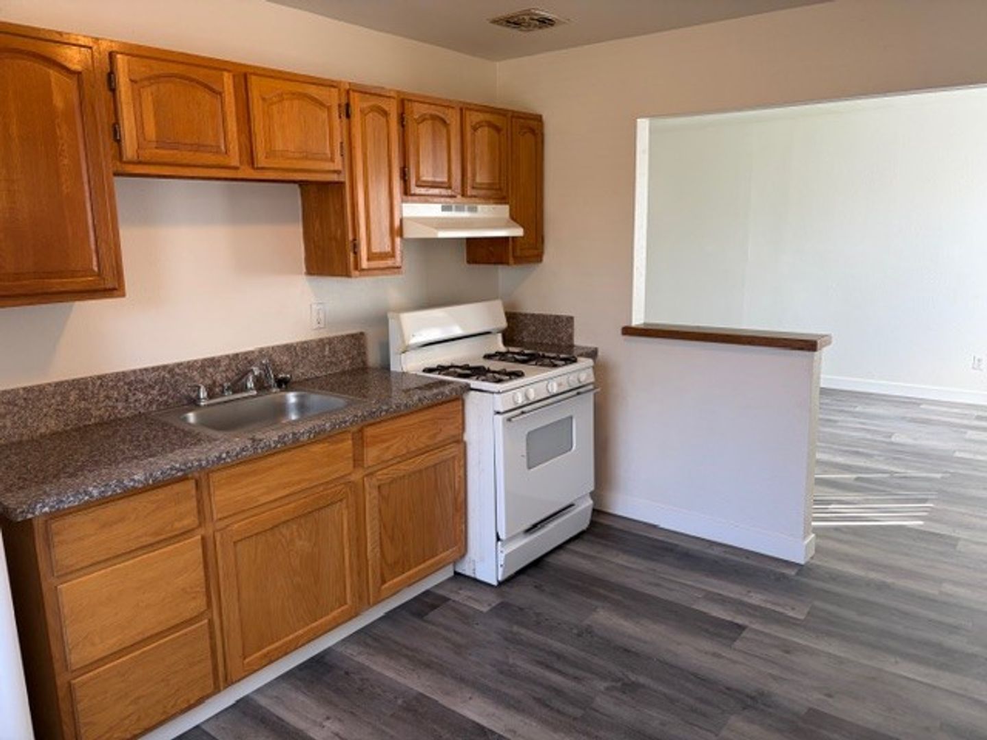 Roseville Apartment: 204 Third Street #A-B