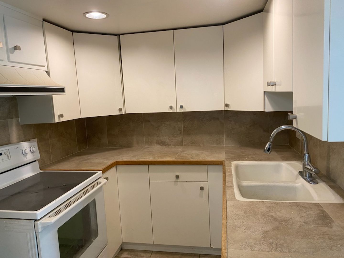 West Sacramento Apartment: 630 Maple Street