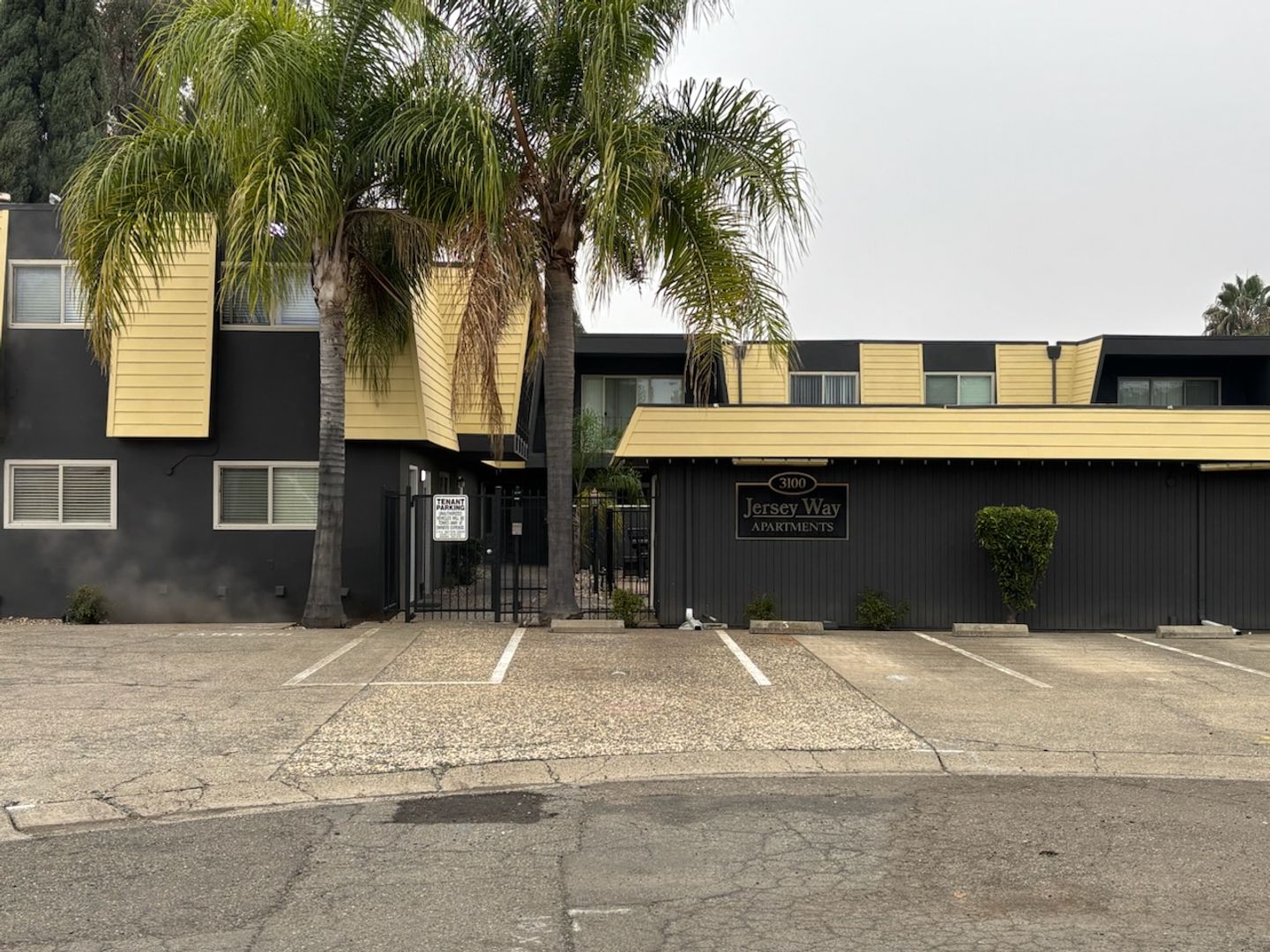 Sacramento Apartment: 3100 Jersey Way