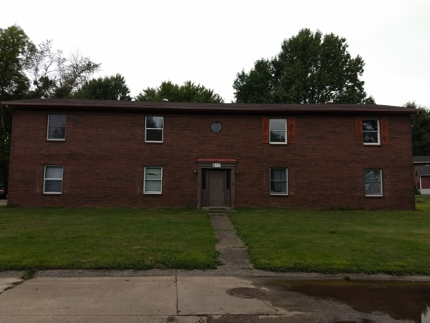 Cape Girardeau Apartment: 617 SYCAMORE
