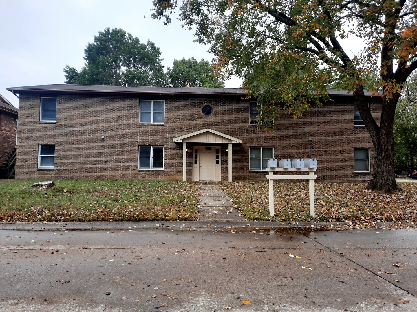 Cape Girardeau Apartment: 611 SYCAMORE