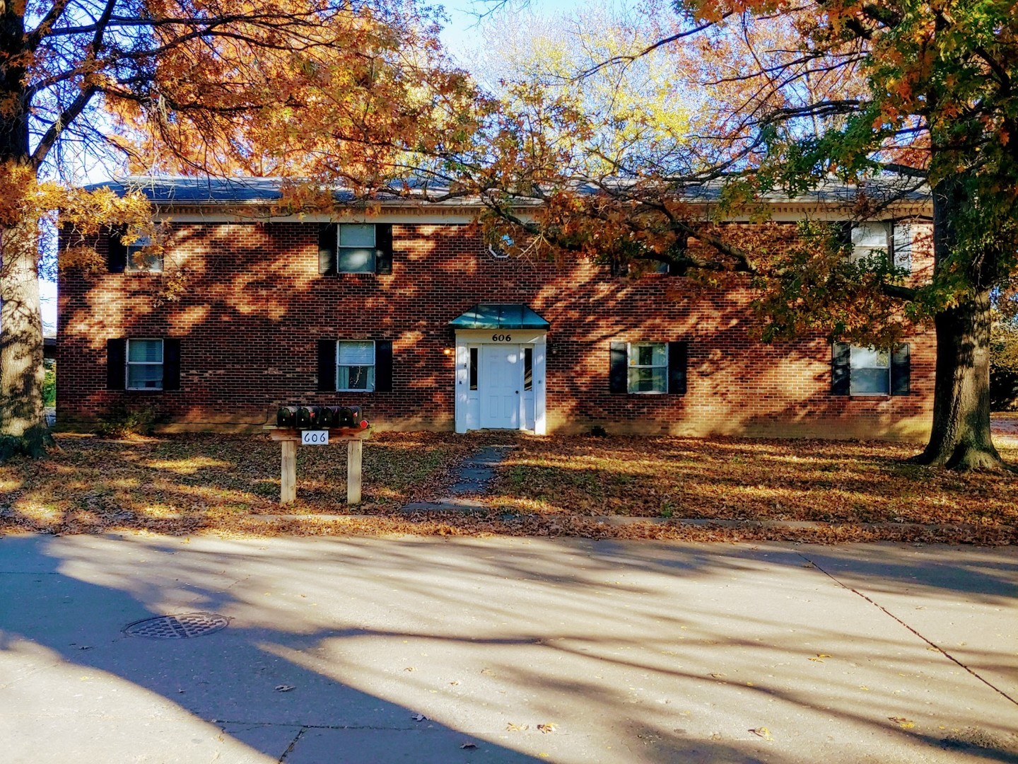 Cape Girardeau Apartment: 606 BOXWOOD