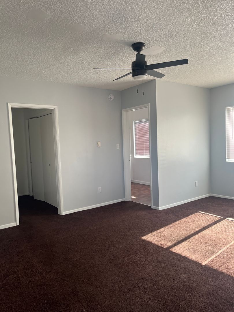 Inglewood Apartment: 850 Victor Ave