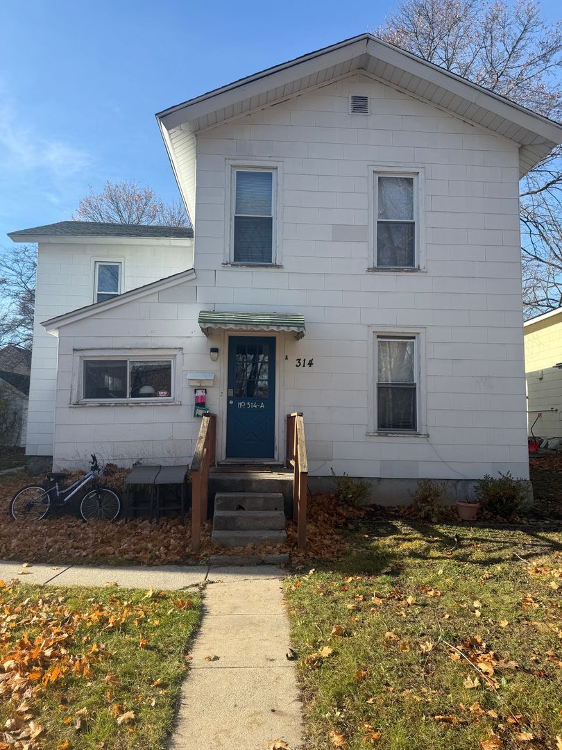 Big Rapids Apartment: 314 Ives Ave