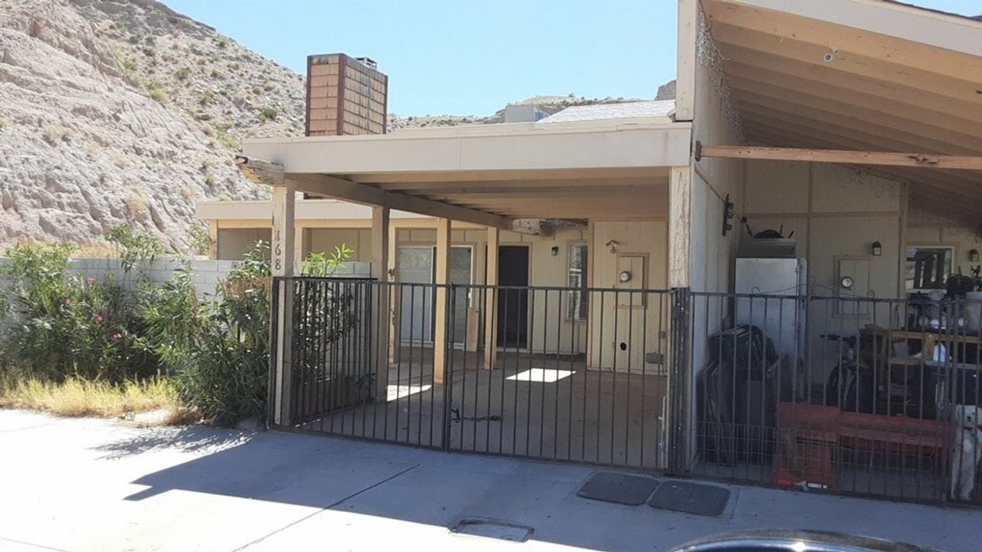 Laughlin House: 168 Sundance Shores