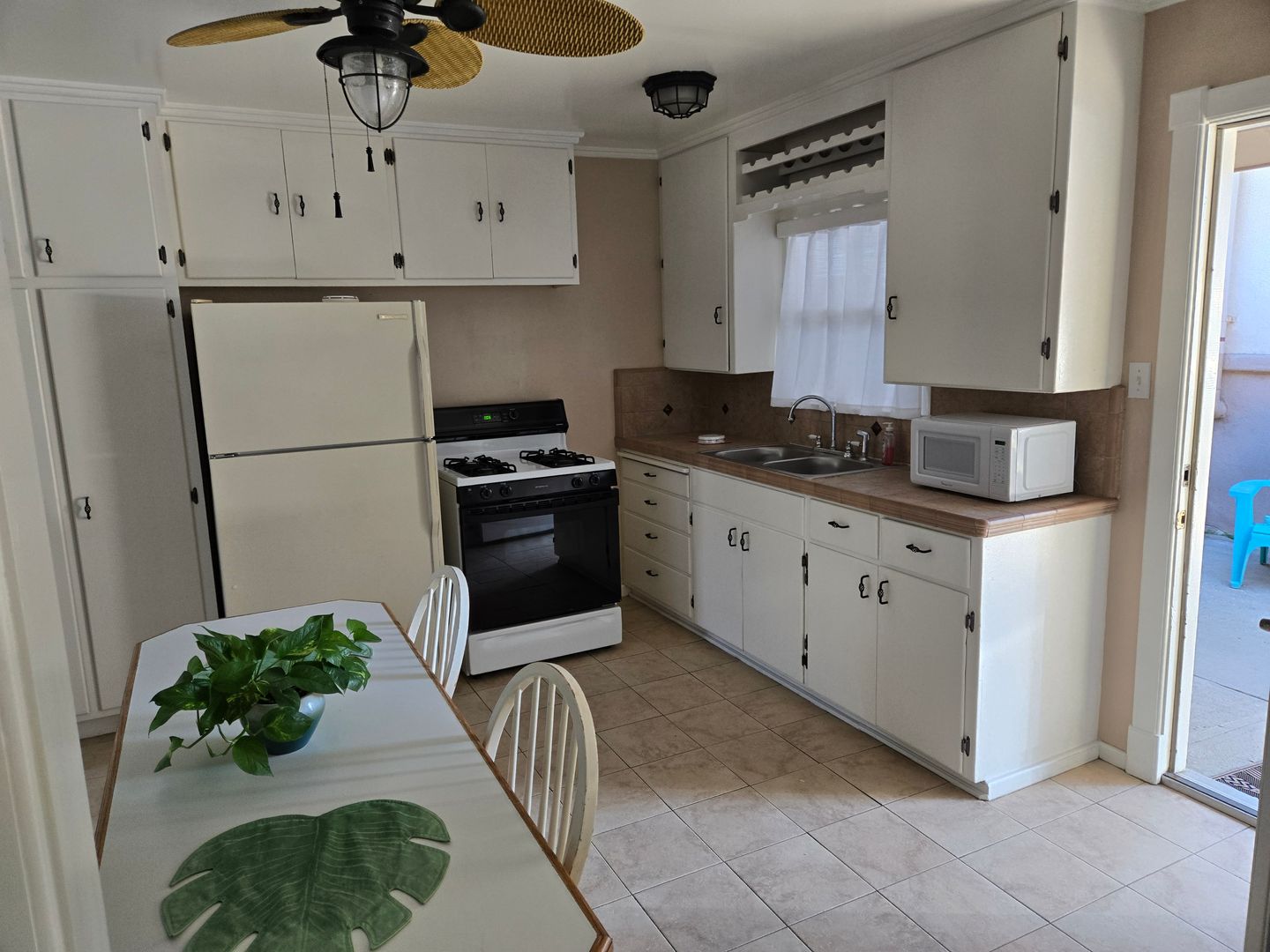 Pismo Beach House: 165 Addie St. #B