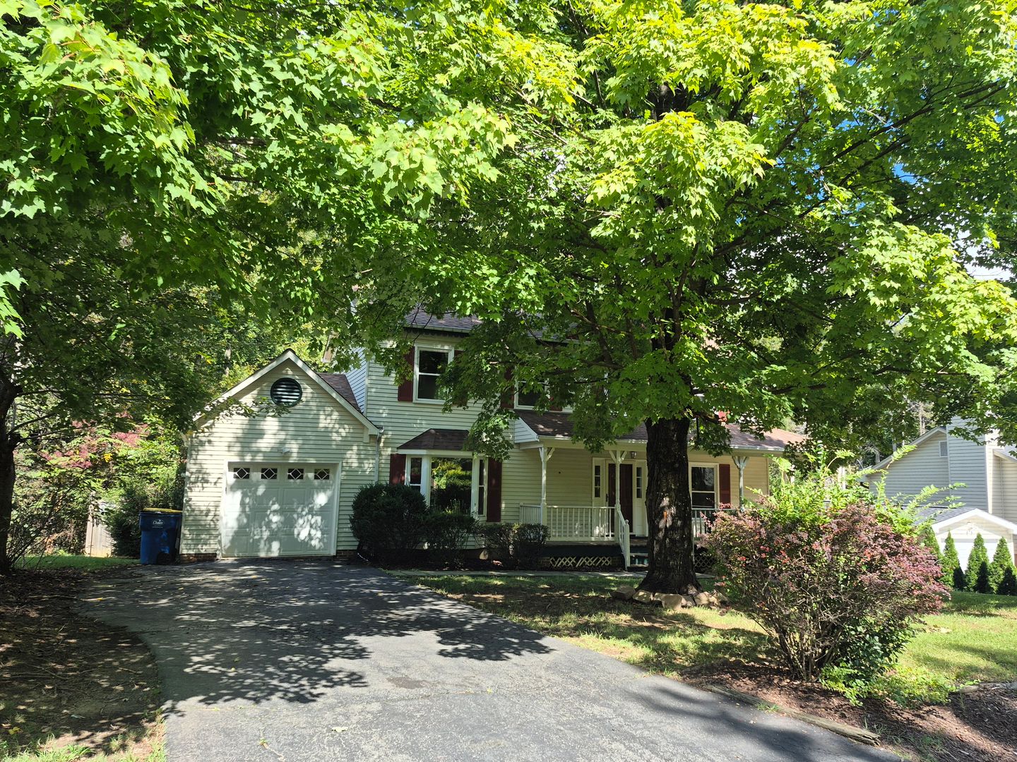 Stafford House: 125 Ivywood Drive