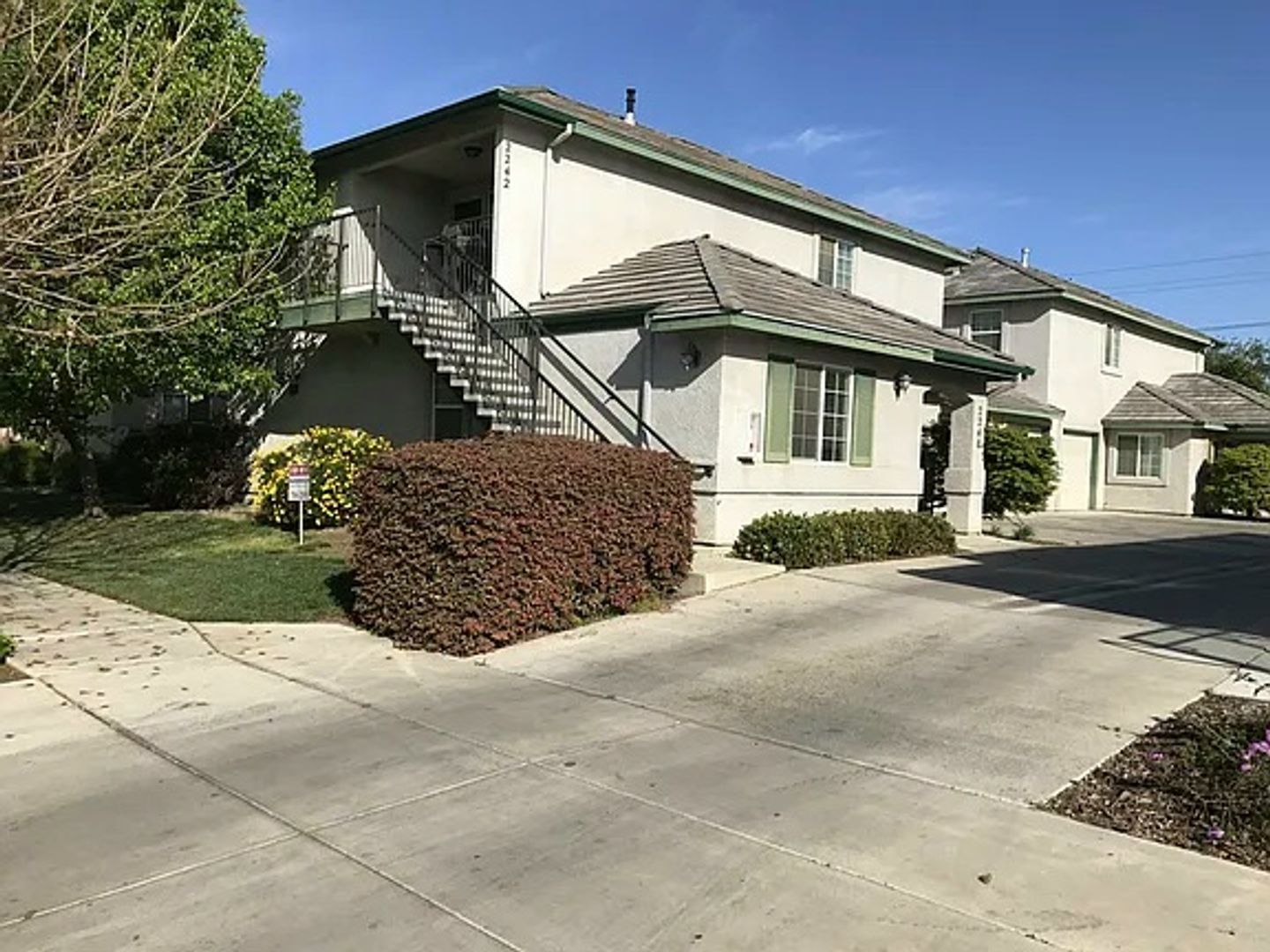 Visalia Apartment: 2240 - 2246 W. Lark Ave.