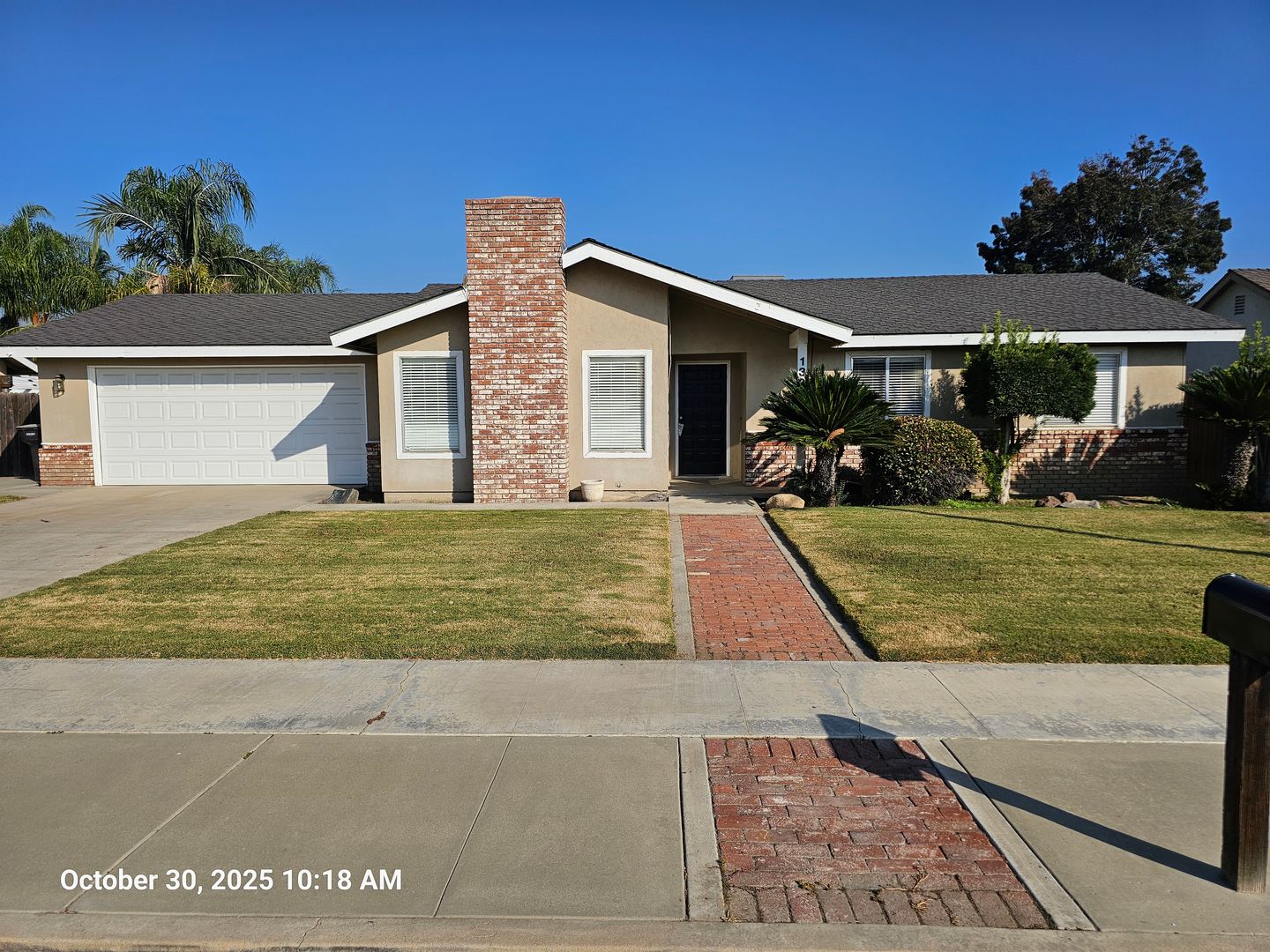 Tulare House: 1326 Chapman