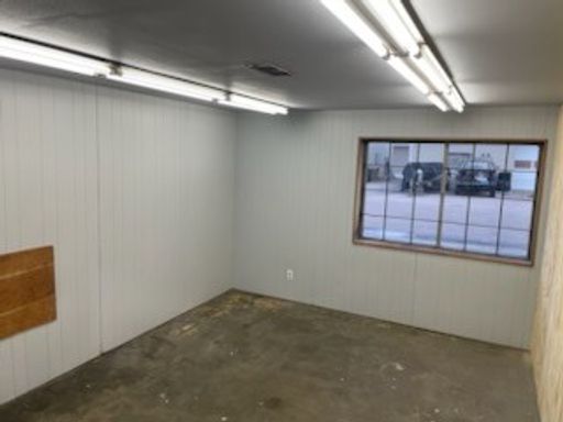Commercial Shop Space For Rent – photo 1