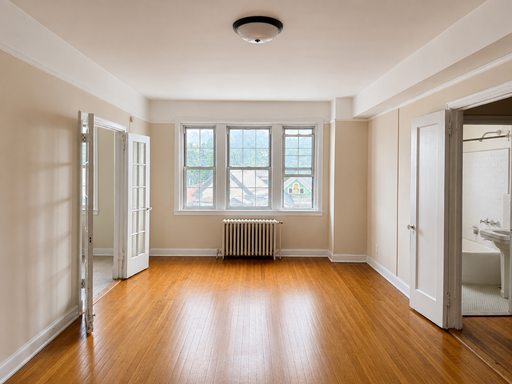 Large Deluxe Studio — Available October 1st – photo 1