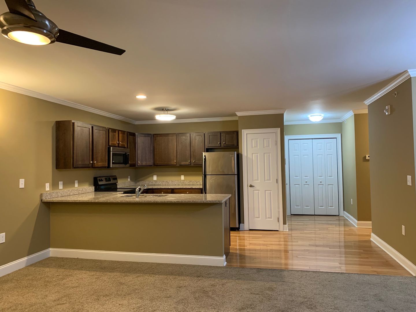 Cohoes Apartment: 192 Saratoga Street