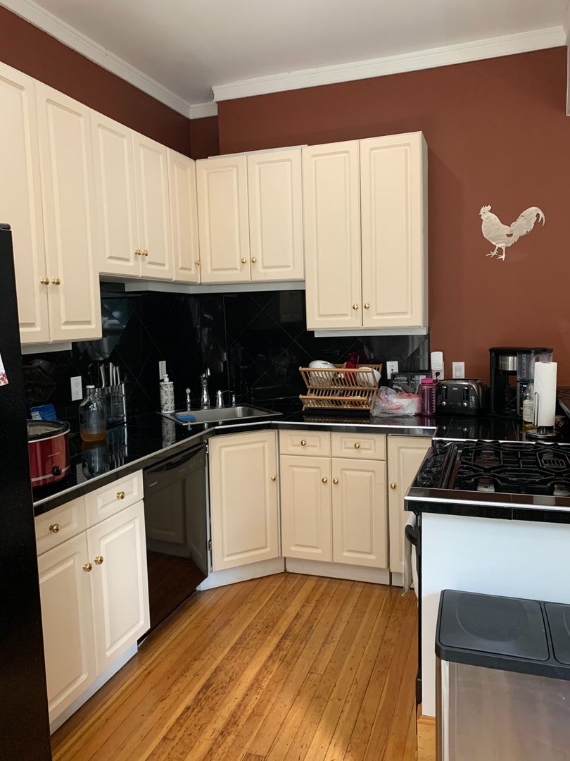 Albany Apartment: 508 Madison Ave