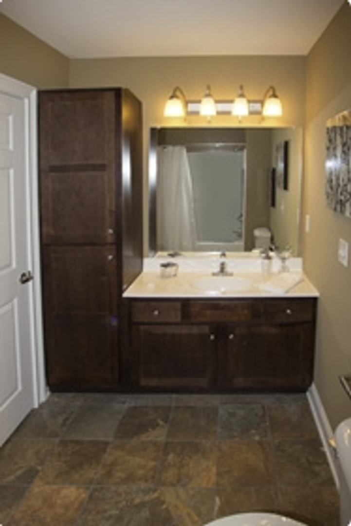 Cohoes Apartment: 192 Saratoga Street