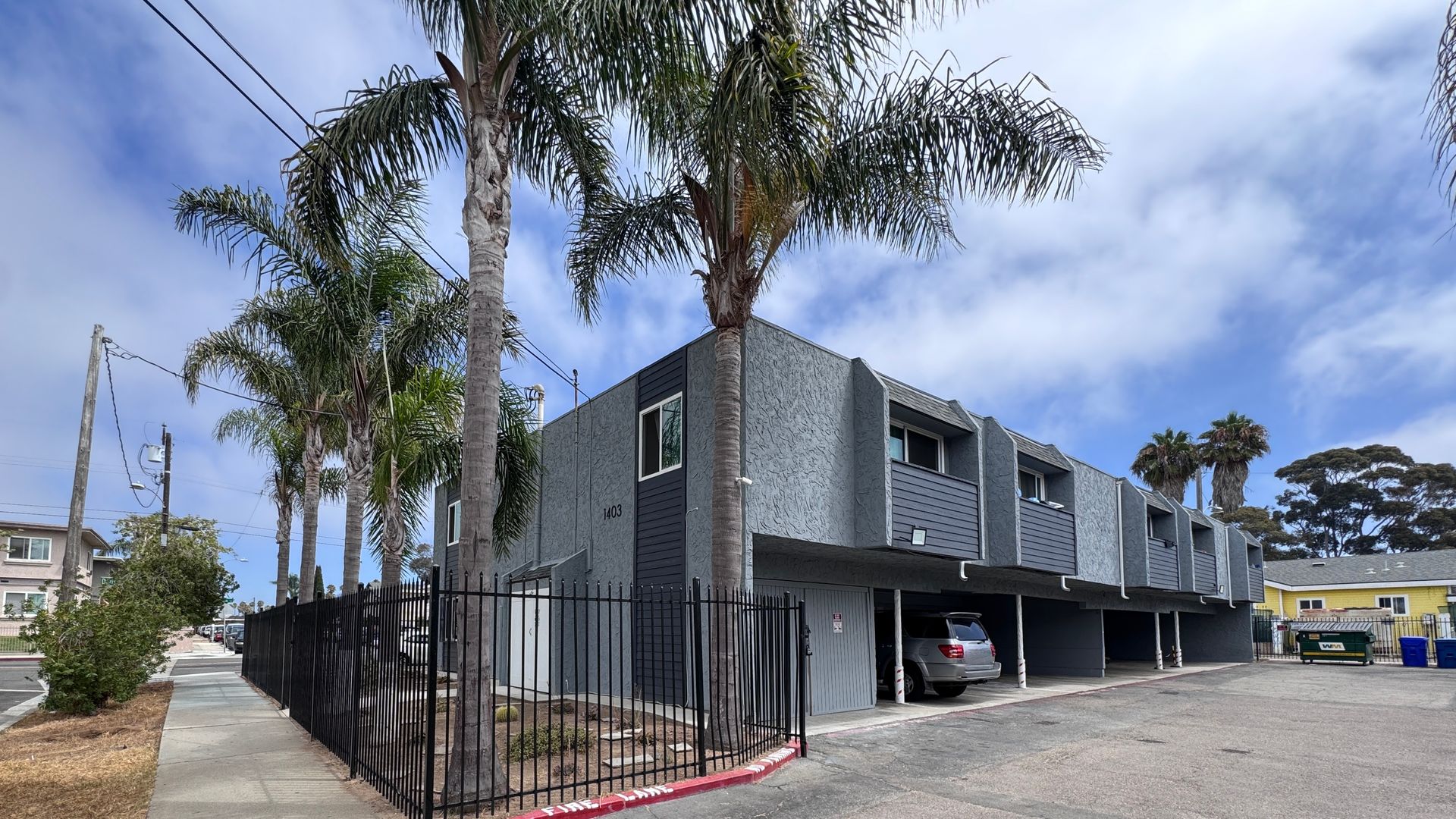 Oceanside Apartment: 1403 Division St