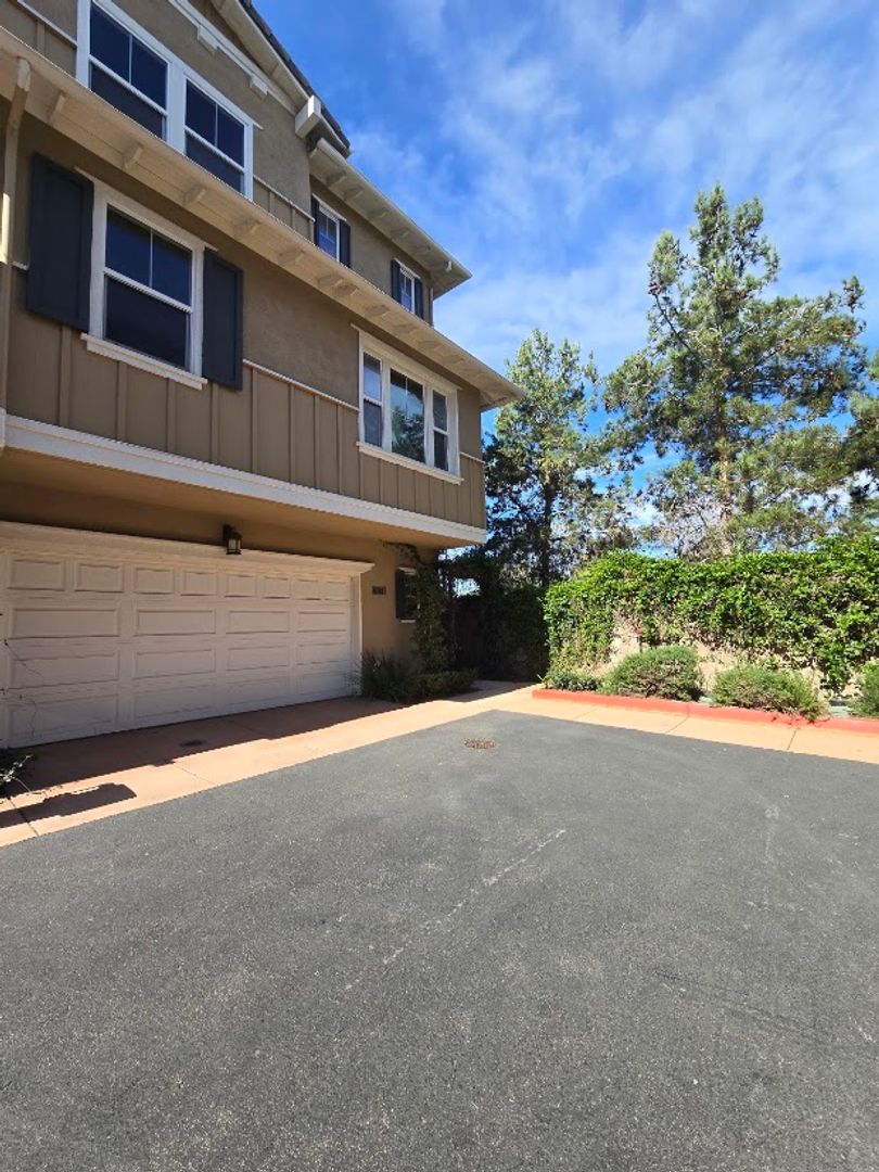 San Marcos Condo: 2134 Cosmo Way