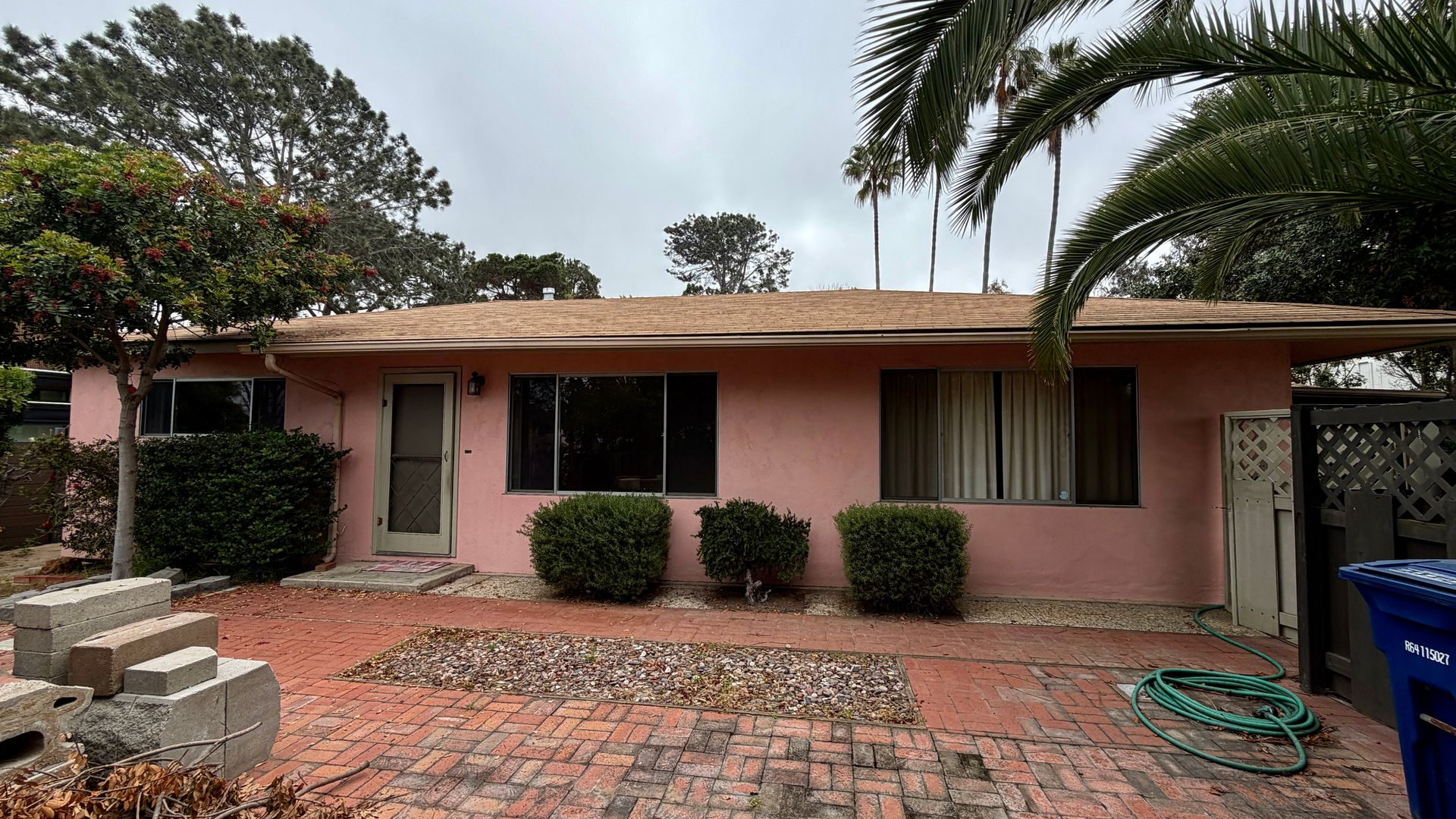 Del Mar Condo: 919 Stratford Court