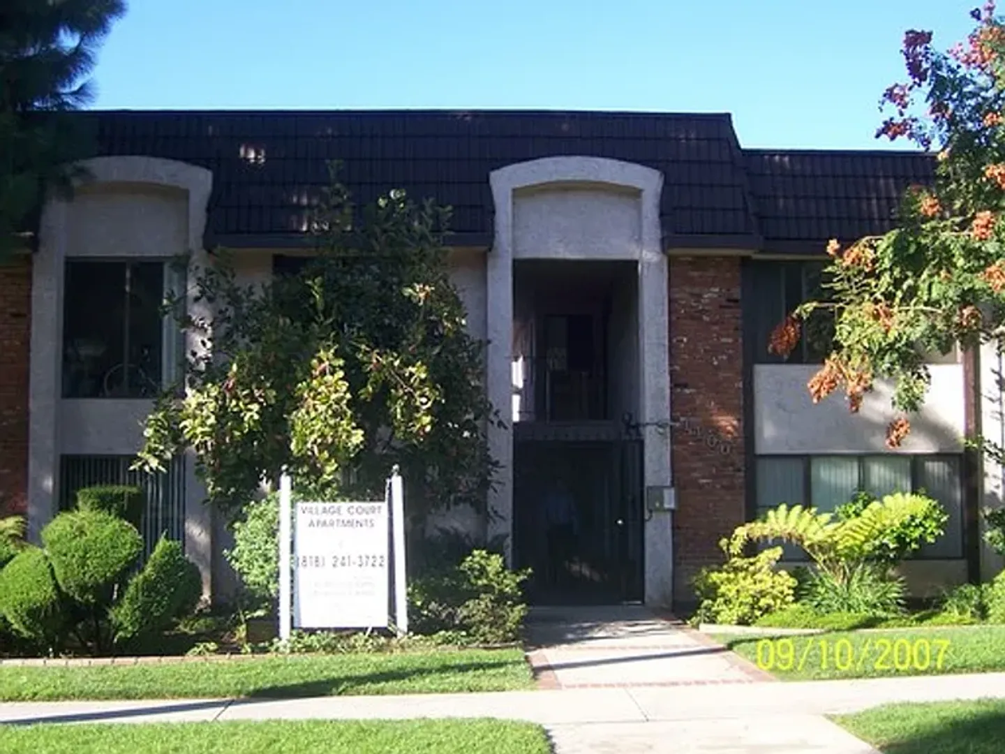 Glendale Apartment: 1400 Glenwood Road