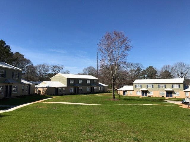 Talladega Apartment: 200 W. McMillian Street