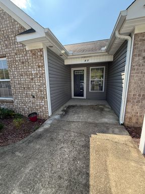 Quiet 55+ Community in Oxford – photo 1