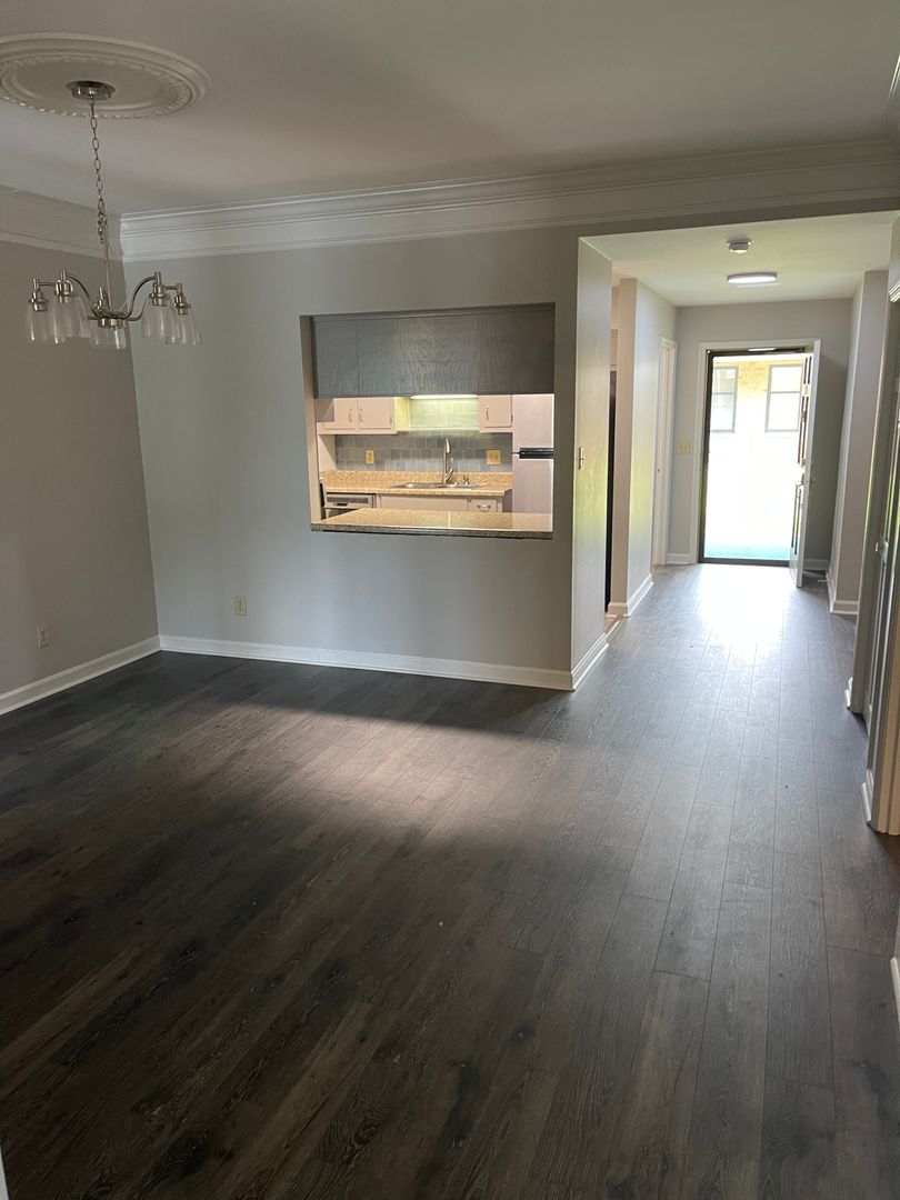 Anniston Apartment: 1003 Christine Ave